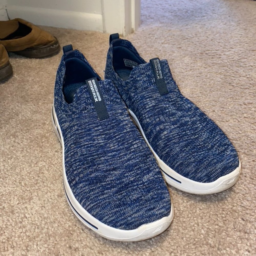 Skechers Air-Cooled Tennis Shoes